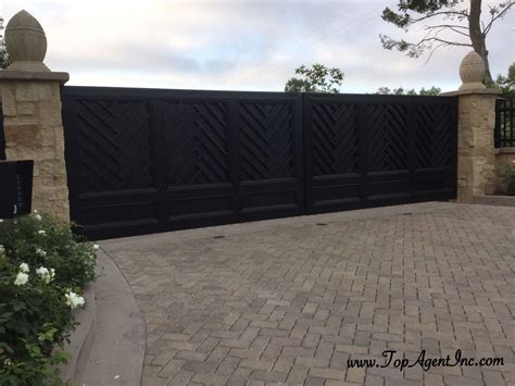 solid metal gates for driveways